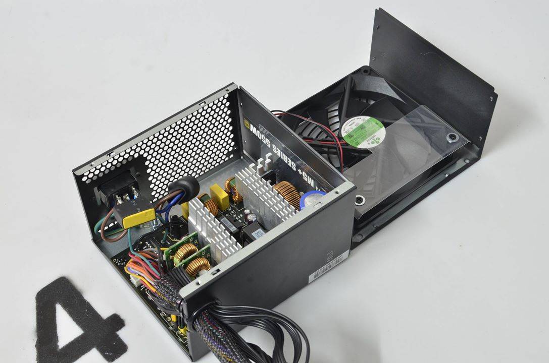 m5+550w-ben-trong