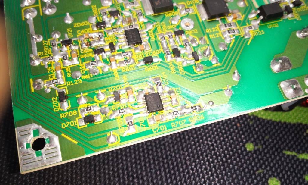 ss-eco-430w-IC-tren-pcb