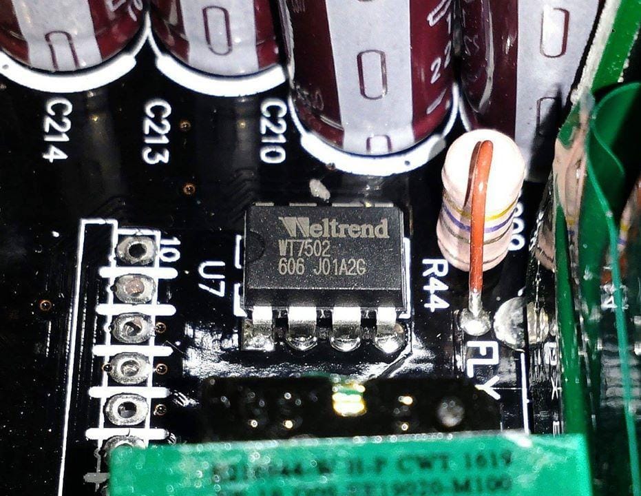 Thermaltake-Toughpower-DPS-G-RGB-850W-IC-Supervisor