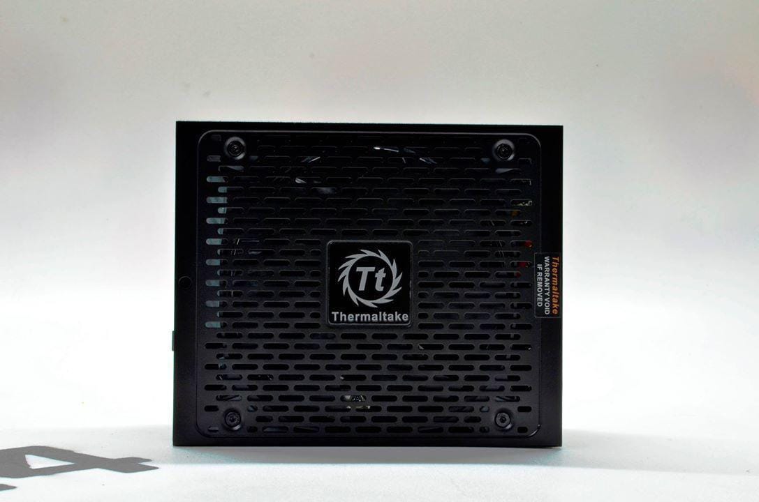 Thermaltake-Toughpower-DPS-G-RGB-850W-Mat-Fan
