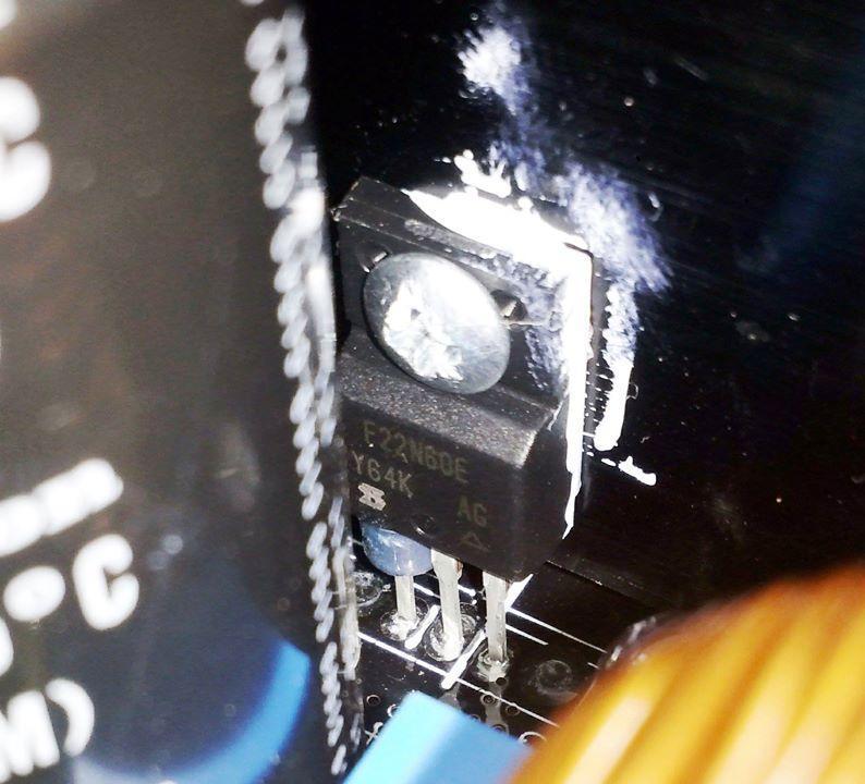 Thermaltake-Toughpower-DPS-G-RGB-850W-MosFet-PFC-PWM-2